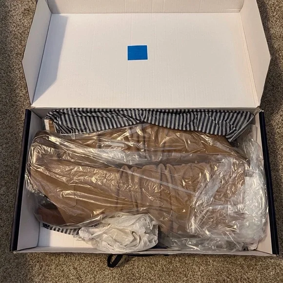 Boots - Tan Suede Splendid boots. Size 7 1/2. Like New. True to size. - Picture 5 of 16